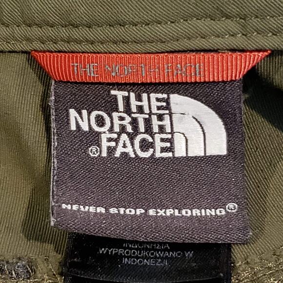 The North Face Cargo Shorts Mens Size 40 Solid Green Pockets Zip Fly Hike Nylon - Picture 9 of 9
